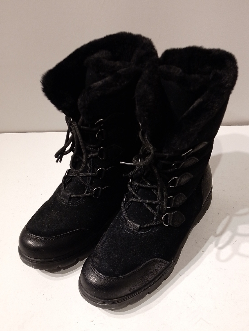 Blondo Keira Waterproof Suede Boots